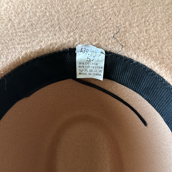 Tan Felt Hat - Picture 4 of 4